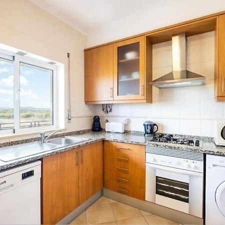 Apartment Alfarmar - Pool, Beach Only A Few Minutes Away Albufeira Buitenkant foto