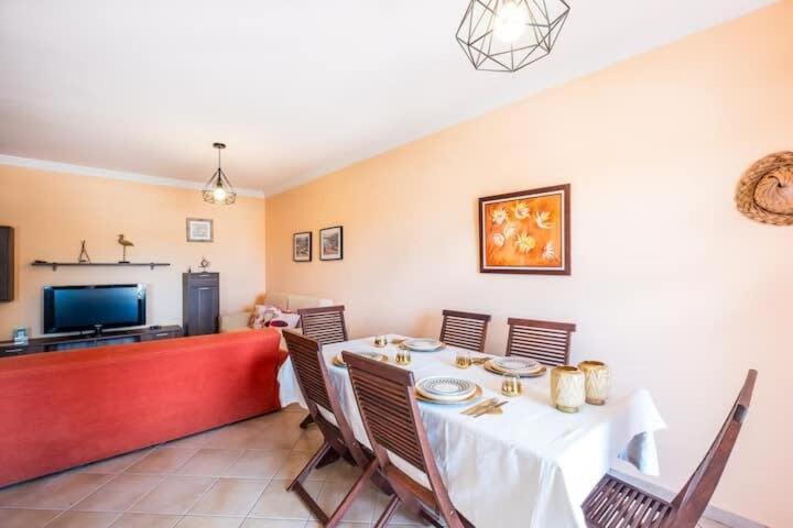 Apartment Alfarmar - Pool, Beach Only A Few Minutes Away Albufeira Buitenkant foto