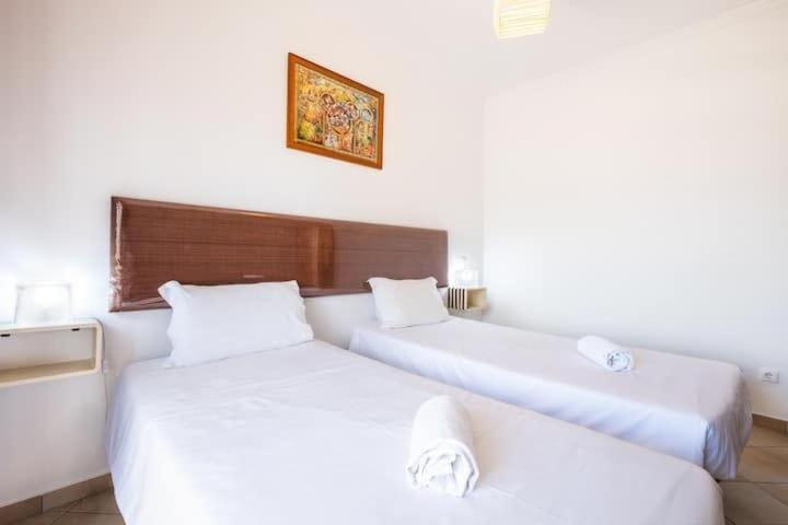 Apartment Alfarmar - Pool, Beach Only A Few Minutes Away Albufeira Buitenkant foto